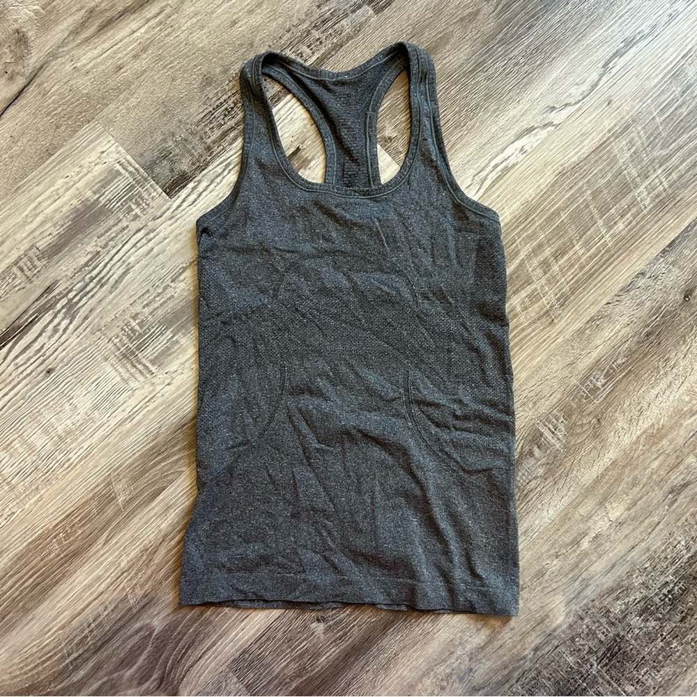 Lululemon Tank Size 6